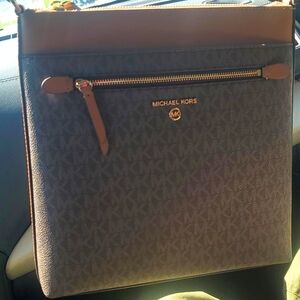 Michael Kors jet set charm large flat xbody crossbody purse